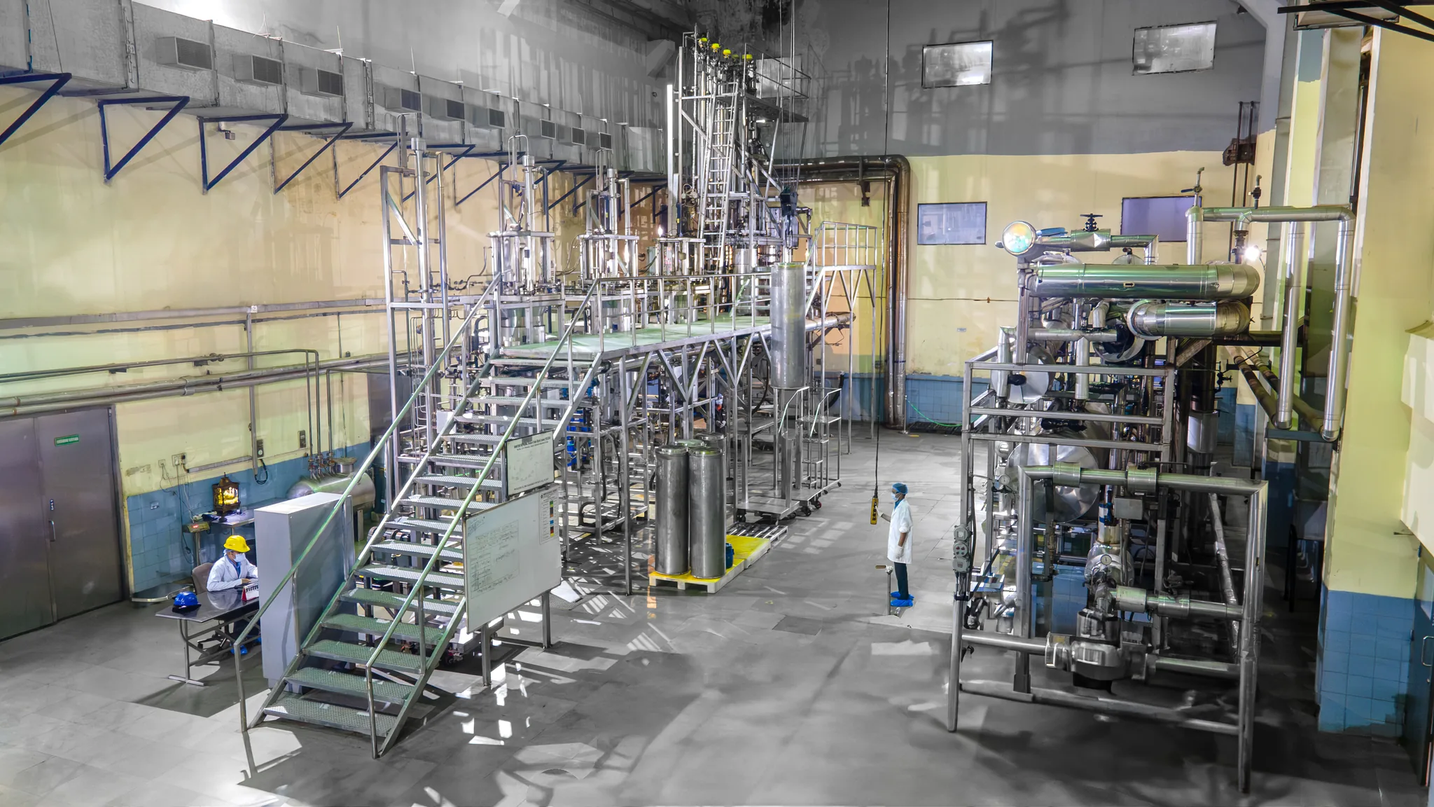 Supercritical CO2 extraction vessels on the plant floor